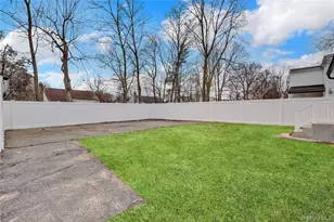 30 Davidson St, Wyandanch, NY 11798 - Photo 5