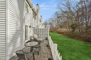 606 Sara Cir, Port Jefferson Station, NY 11776 - Photo 15