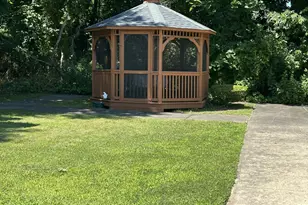 124 Sylvan Ave, Miller Place, NY 11764 - Photo 3