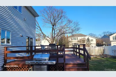 101 Wayne Street, Jericho, NY 11753 - Photo 17