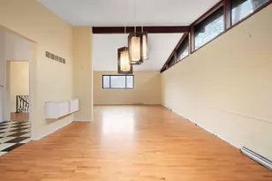 6 Pennington Way, Spring Valley, NY 10977 - Photo 9