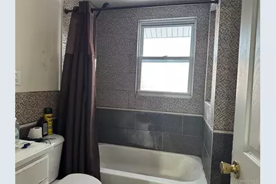 2431 Deerfield Road, Far Rockaway, NY 11691 - Photo 9