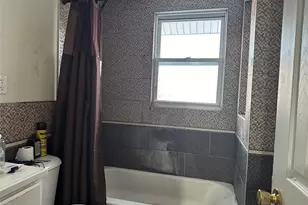 24-31 Deerfield Rd, Far Rockaway, NY 11691 - Photo 15