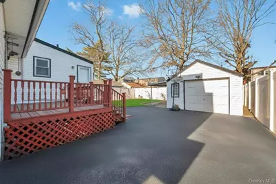 181 Martens Avenue, Valley Stream, NY 11580 - Photo 3