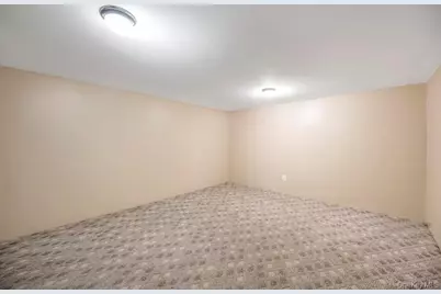 1611 Baldwin Boulevard, Bay Shore, NY 11706 - Photo 27