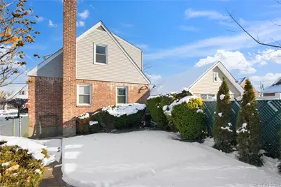 76 Westend Avenue, Valley Stream, NY 11580 - Photo 7