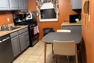 140 Meyer Oval, Pearl River, NY 10965 - Photo 3