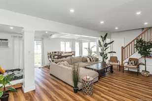 38 Fireplace Ln, Hicksville, NY 11801 - Photo 3