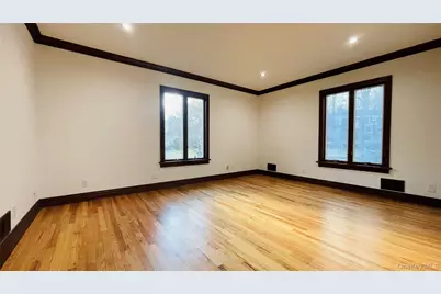 164 Rock Creek Lane, Scarsdale, NY 10583 - Photo 15