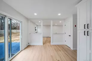 10 Cottonwood Ave, Port Jefferson Station, NY 11776 - Photo 5