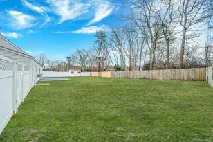 10 Cottonwood Ave, Port Jefferson Station, NY 11776 - Photo 29