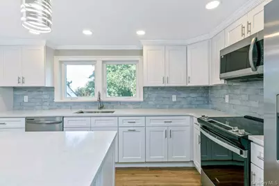 48 Senix Avenue, Center Moriches, NY 11934 - Photo 9