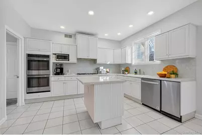 141 Sidney Court, Yorktown Heights, NY 10598 - Photo 7