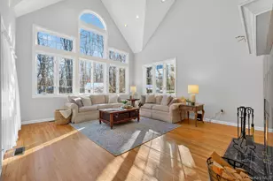 141 Sidney Ct, Yorktown Heights, NY 10598 - Photo 11