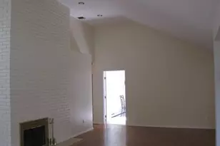 26 Ridge Dr E, Roslyn, NY 11576 - Photo 7