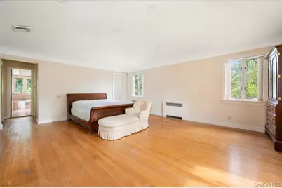 1 Parkside Drive, Great Neck, NY 11021 - Photo 13