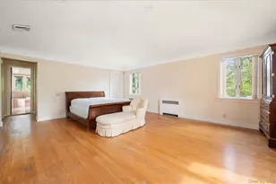 1 Parkside Dr, Great Neck, NY 11021 - Photo 13