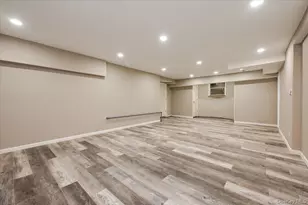 1 Parkside Dr, Great Neck, NY 11021 - Photo 21