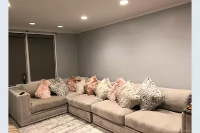 510 Dubois Ave #3 C, Valley Stream, NY 11581 - Photo 3