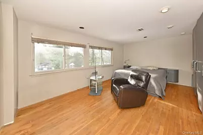 11 Lomond Avenue, Chestnut Ridge, NY 10977 - Photo 19