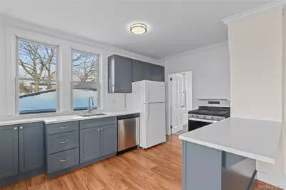 10 S Eckar Street #3, Irvington, NY 10533 - Photo 3