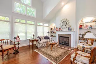 38 Fieldstone Ln, Oyster Bay, NY 11771 - Photo 5