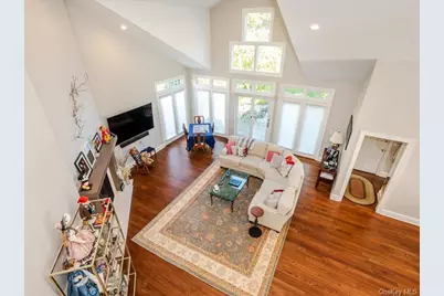 38 Fieldstone Lane, Oyster Bay, NY 11771 - Photo 15