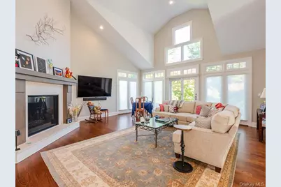 38 Fieldstone Lane, Oyster Bay, NY 11771 - Photo 13