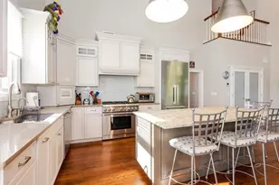 38 Fieldstone Ln, Oyster Bay, NY 11771 - Photo 9