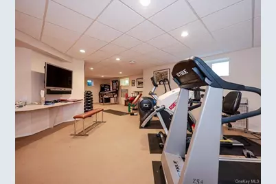 38 Fieldstone Lane, Oyster Bay, NY 11771 - Photo 29