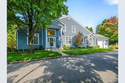 38 Fieldstone Lane, Oyster Bay, NY 11771 - Photo 37