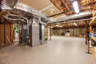 38 Fieldstone Ln, Oyster Bay, NY 11771 - Photo 31