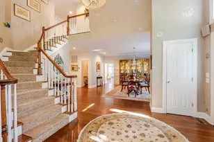 38 Fieldstone Ln, Oyster Bay, NY 11771 - Photo 3