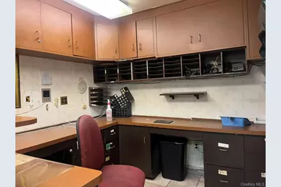 142-01 37th Avenue #LL, Flushing, NY 11354 - Photo 3