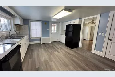 626 Route 82, Hopewell Junction, NY 12533 - Photo 11