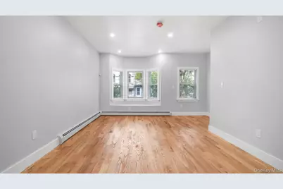 506 E 183rd Street, Bronx, NY 10458 - Photo 7