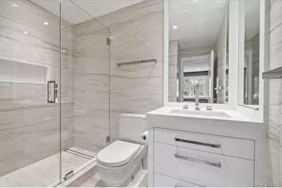 3 Horseshoe Road, Old Westbury, NY 11568 - Photo 27