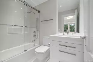 3 Horseshoe Rd, Old Westbury, NY 11568 - Photo 29