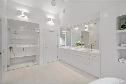 3 Horseshoe Road, Old Westbury, NY 11568 - Photo 21