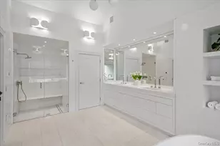 3 Horseshoe Rd, Old Westbury, NY 11568 - Photo 21