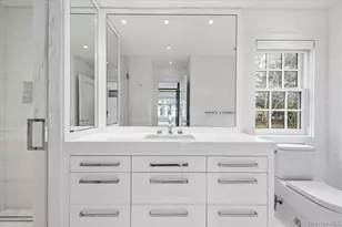 3 Horseshoe Rd, Old Westbury, NY 11568 - Photo 23