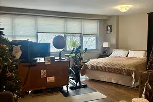 61-20 Grand Central Pkwy, Forest Hills, NY 11375 - Photo 11