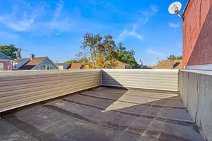 1011 E 221st St, Bronx, NY 10469 - Photo 21