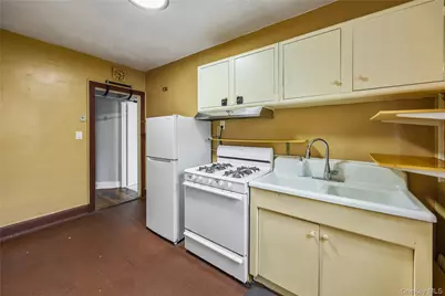 52-49 79th Street, Elmhurst, NY 11373 - Photo 15