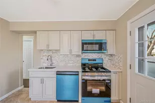 266 W 16th St, Deer Park, NY 11729 - Photo 11