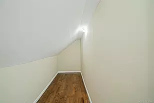 266 W 16th St, Deer Park, NY 11729 - Photo 25