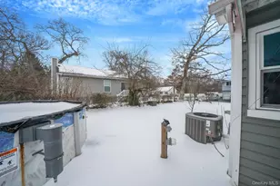 20 Blythe Rd, Ronkonkoma, NY 11779 - Photo 5