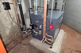 1102 Winthrop St, Brooklyn, NY 11212 - Photo 13