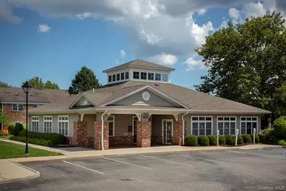 135 Westwood Drive #149, Westbury, NY 11590 - Photo 11