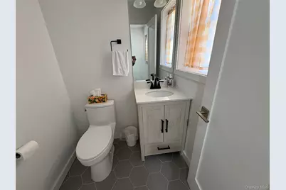 46 Maxwell Avenue, Oyster Bay, NY 11771 - Photo 7